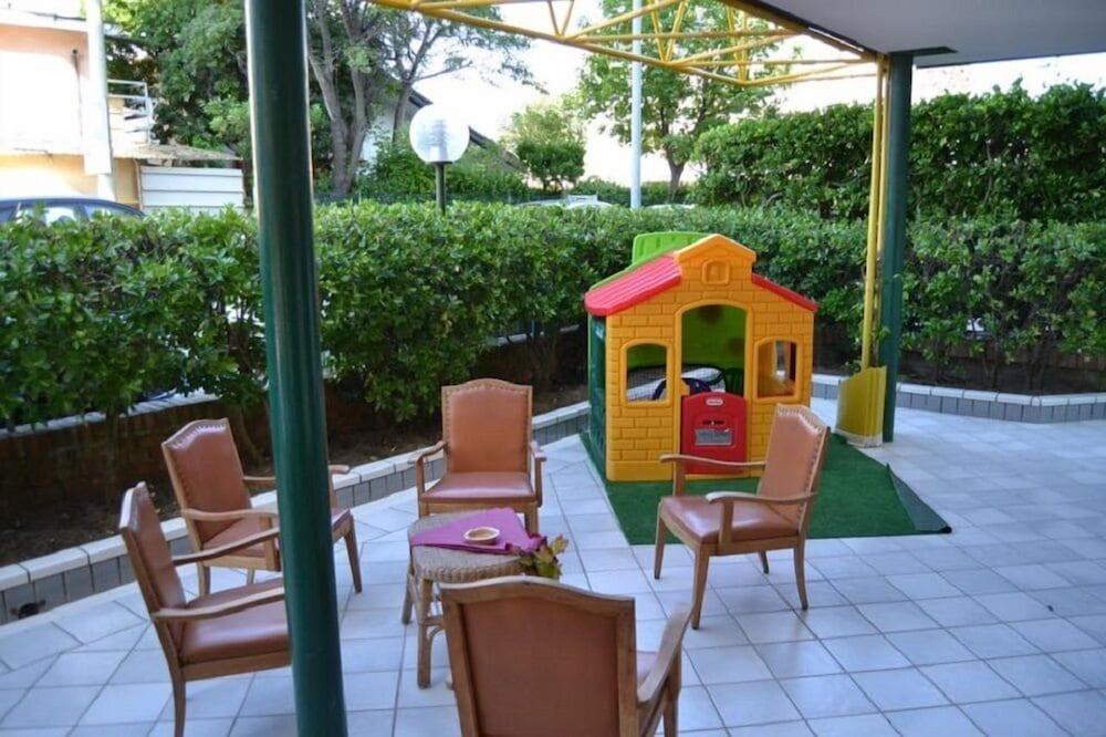 Hotel Sidney ベラーリア・イジェア・マリーナ エクステリア 写真